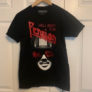 He’ll bent for Pension tee, xs